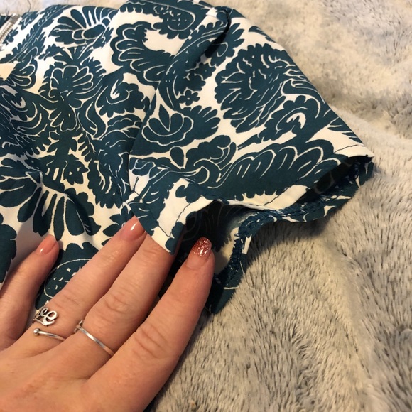 patterned dress - Picture 4 of 4